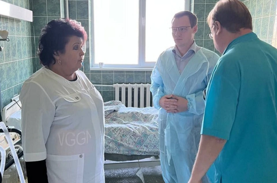 В условиях интенсивных атак на Горловку Нелля Якуненко круглосуточно контролирует и организует работу всей больницы. Фото: ТГ/Гарцев