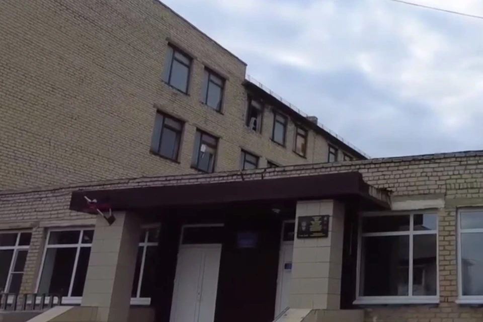 В поселке Рассыпное под Торезом ДНР восстанавливают школу №24. Фото: ТГ/Чертков