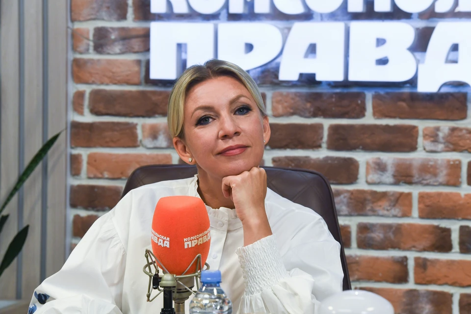 Захарова: Зеленский предал своего деда-ветерана и обманул народ Украины