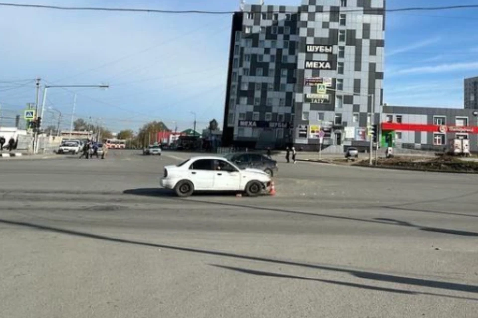Пассажирка иномарки попала в больницу. Фото: ГАИ по Новосибирску