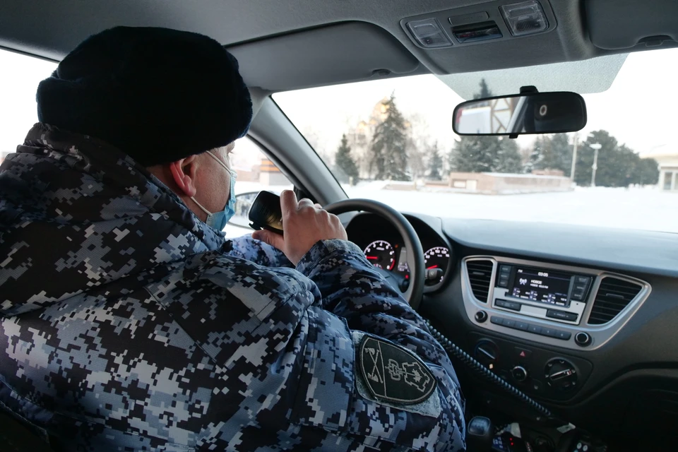 Кузбассовец напал на свою сожительницу на улице Доз.