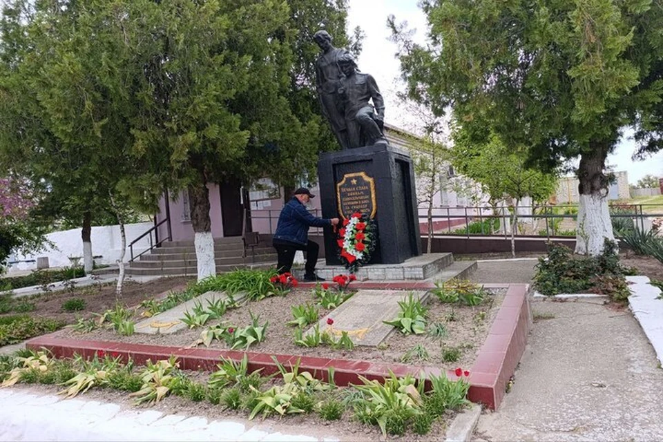Приведены в порядок мемориалы и братские могилы в Днепрянах. Фото: администрация городского округа Новая Каховка