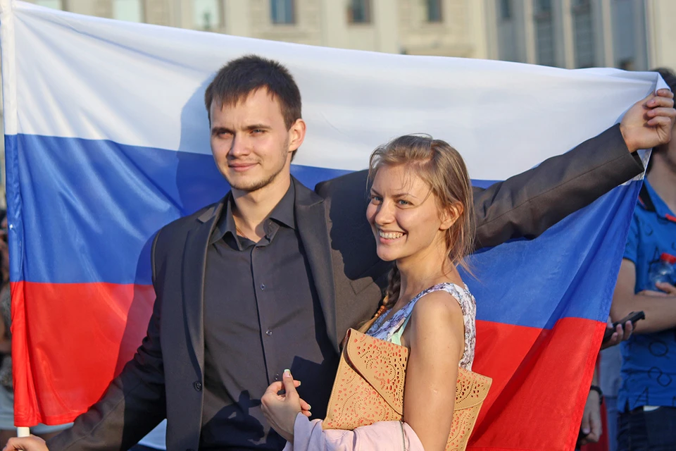 Большинство россиян считают общество, в котором живут, справедливым.
