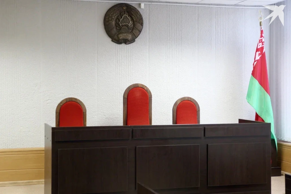 В Бобруйске суд дал штраф мужчине, напавшему в троллейбусе на девушку из-за беляша. Снимок носит иллюстративный характер.