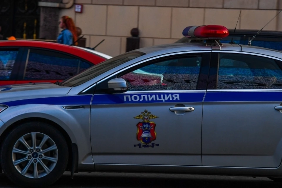 Полиция задержала троих подозреваемых.
