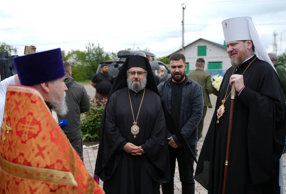 Иерарх Антиохийской Православной Церкви епископ Сафитский Димитрий посетил храмы Мариуполя