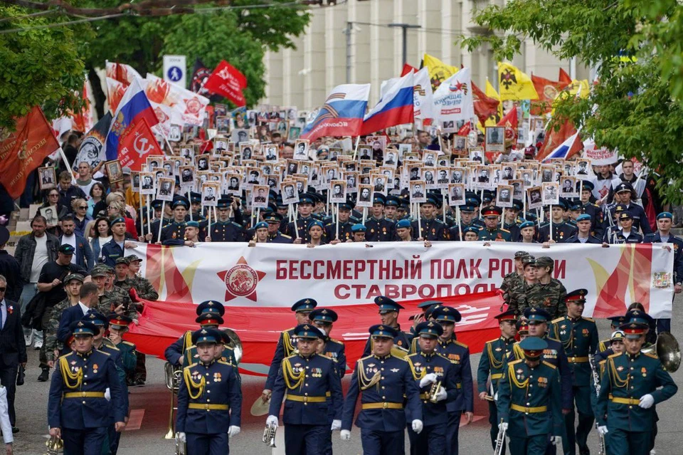 На Ставрополье прошли торжественные парады в честь 80-летия Великой Победы. Фото: Владимир Владимиров