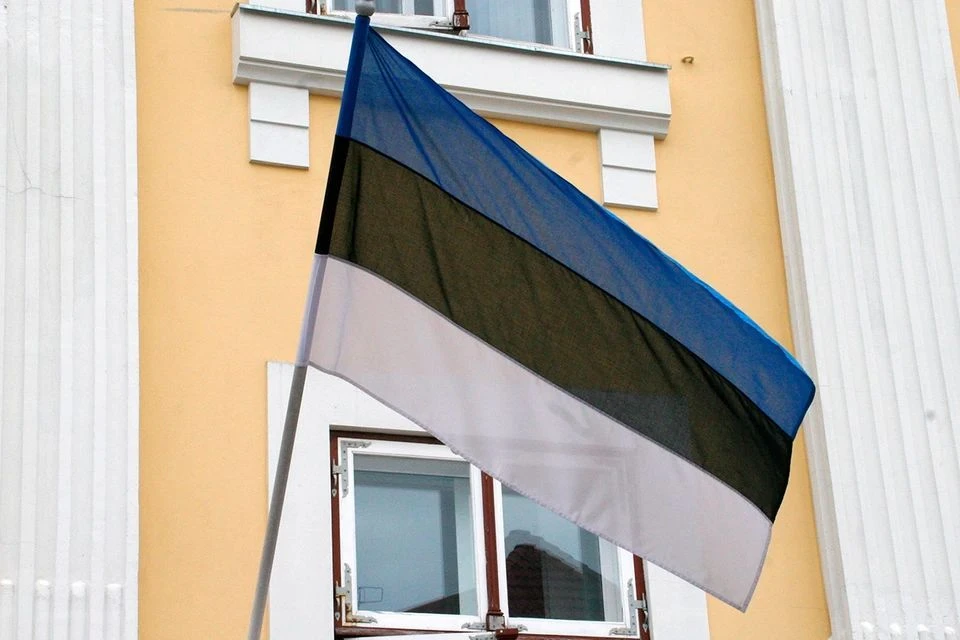 Россияне массово бегут из Эстонии и уже побили 10-летний рекорд: что происходит