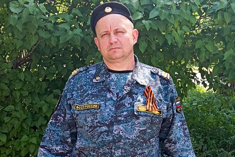 Судебный пристав спас ребенка из горящего дома в Макеевке. Фото: ГУФССП России по ДНР