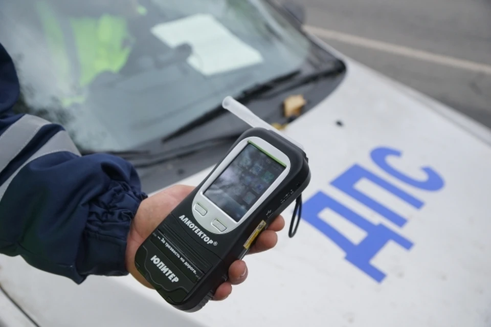 Водитель Toyota Vitz в Комсомольске оштрафована за три нарушения ПДД