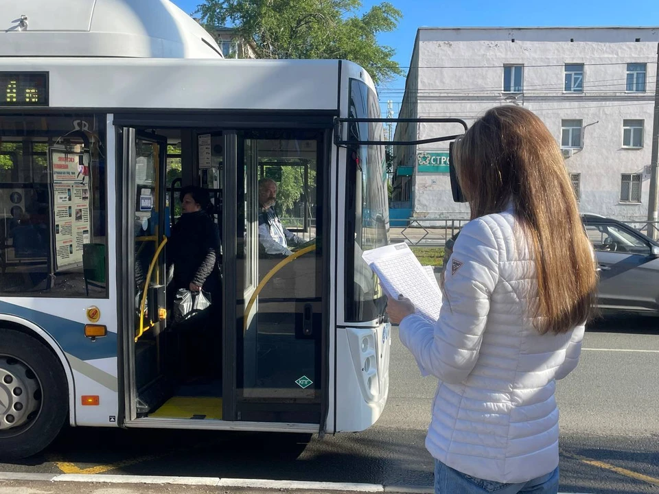 Власти думают сделать выделенные полосы для движения общественного транспорта. Фото: дептранс Самары