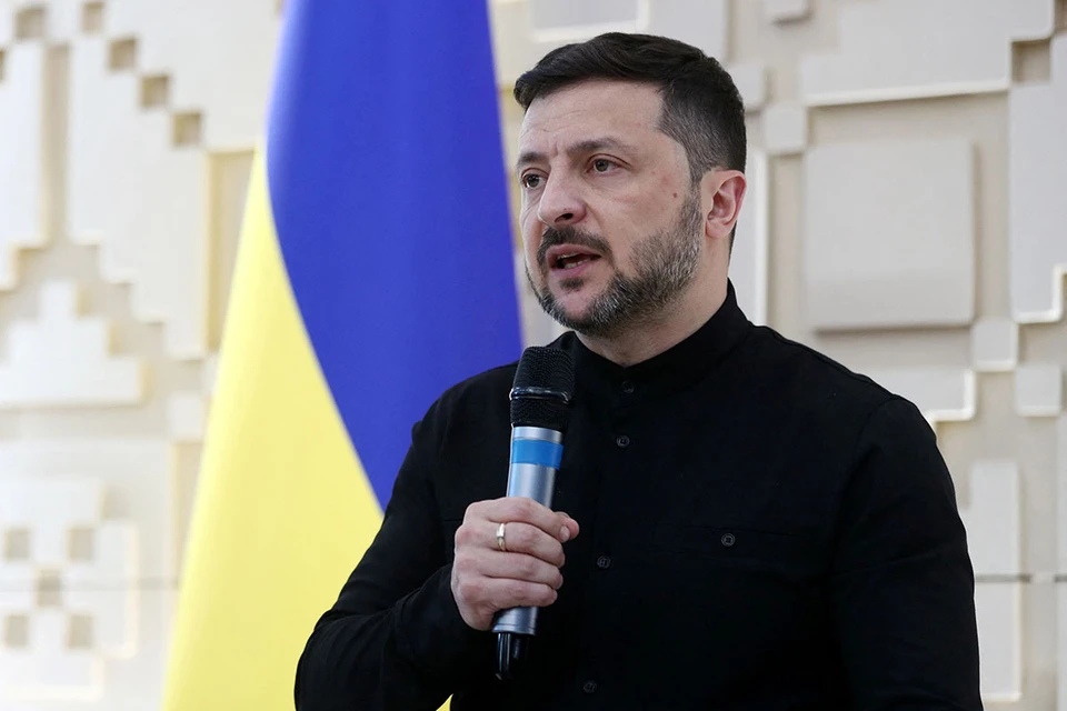 Ирландский журналист Чей Боуз высмеял отсутствие костюма у Зеленского на переговорах в Стамбуле.