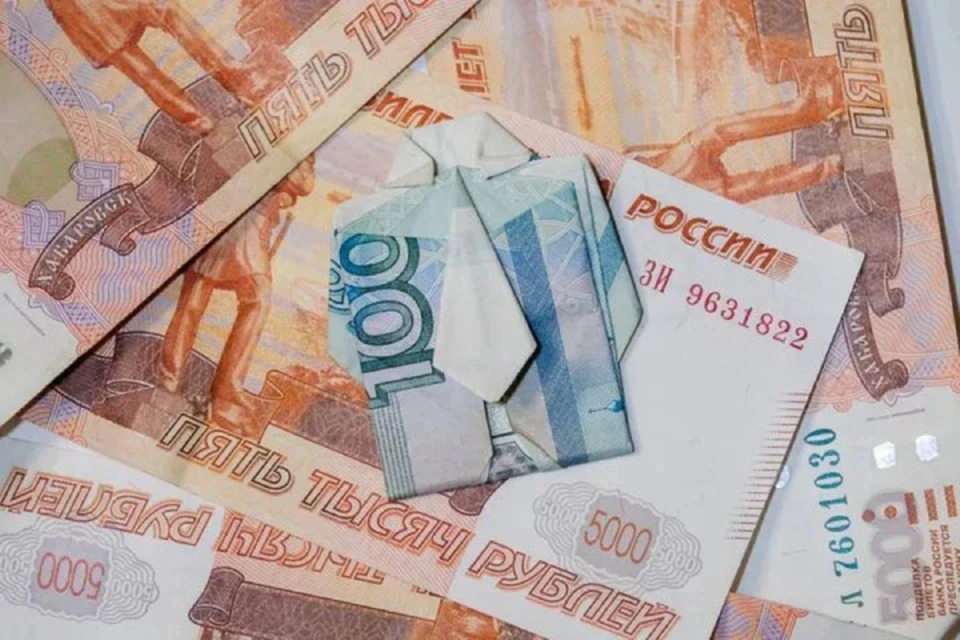 Предприятие уволило 50 человек, но не дало окончательного расчета по заработной плате.