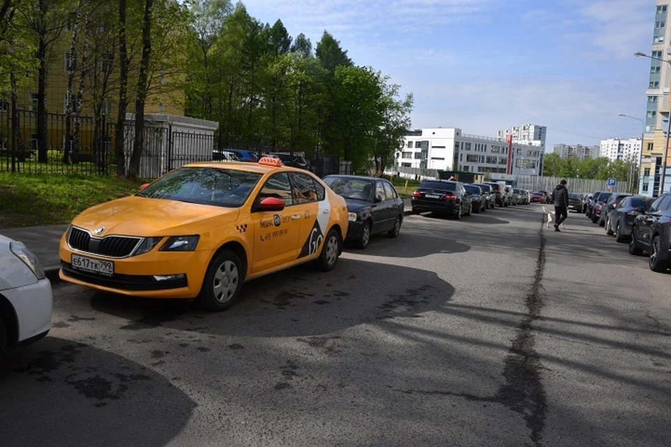 В Хабаровске с парковки угнали иномарку
