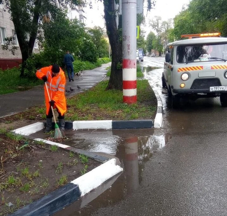 В Ульяновске очистили колодцы и ливнёвки. ФОТО: тг-канал администрации Ульяновска