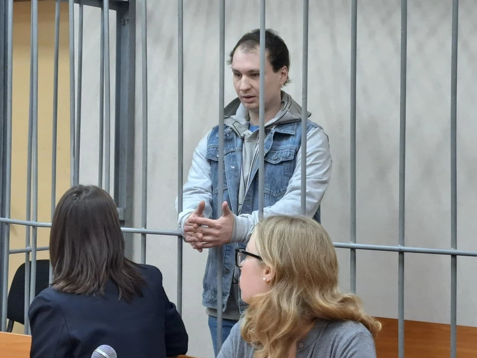 Роберт Гилман, 30-летний уроженец Польши, гражданин США, бывший морпех и профессиональный скандалист