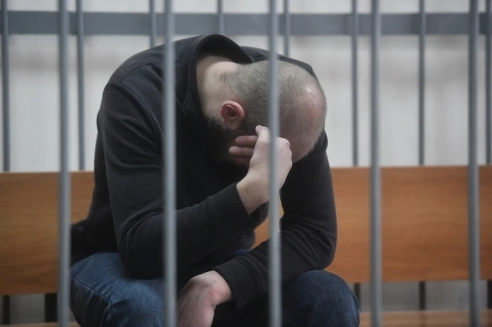 Жителя Магадана задержали за разбой в полицейской форме