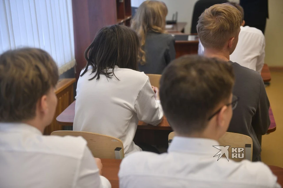 Более 19 000 школьников смогут найти работу летом