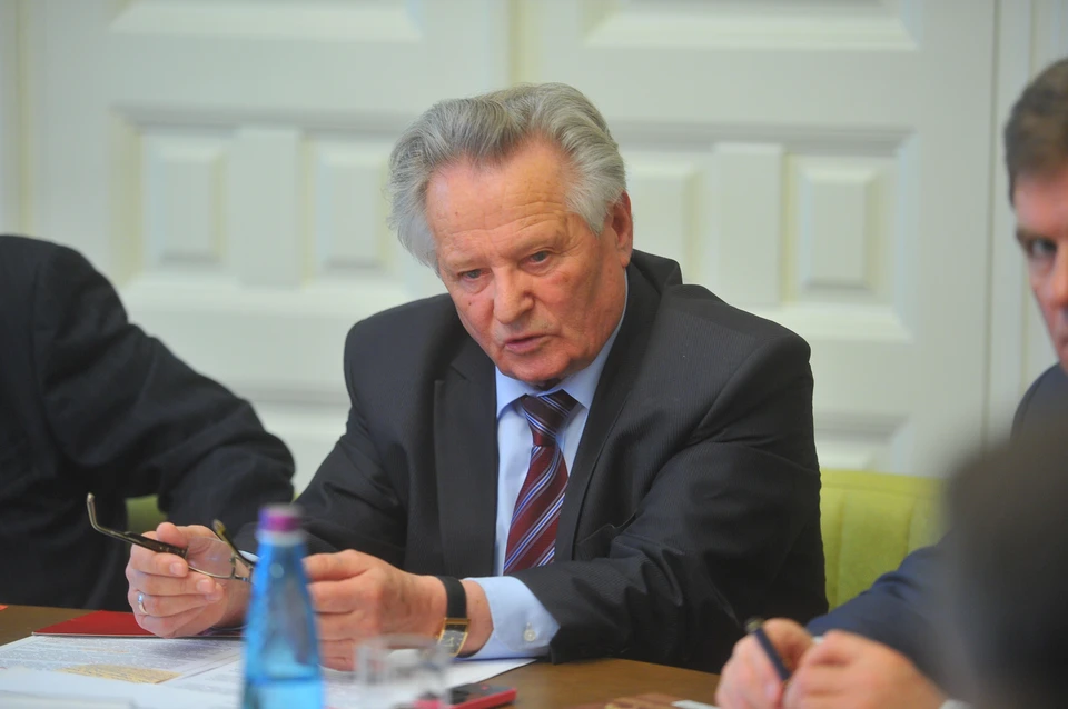 Ростислав Мединский награжден памятным знаком «Комсомольской правды»