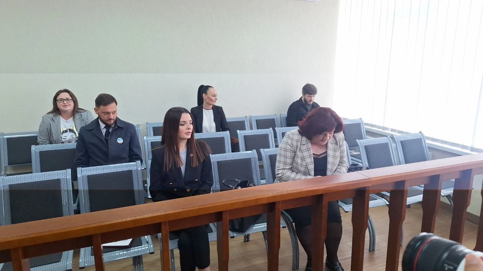 Евгению Гуцул уже и арестовывали, и несколько раз в неделю вызывают в суды, мешая нормальной работе на посту главы автономии.