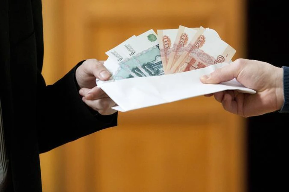 Жители Магаданской области потеряли более 100 миллионов рублей из-за мошенников