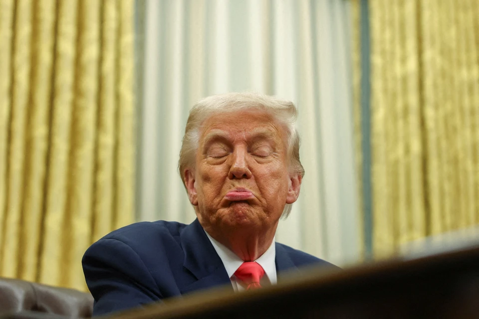 Трамп заявил о готовности к трехсторонней встрече с Путиным и Зеленским