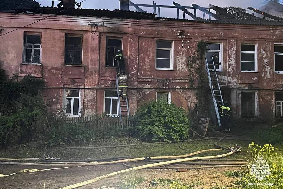 Дом на Аптекарском переулке. Фото: МЧС Тверской области.