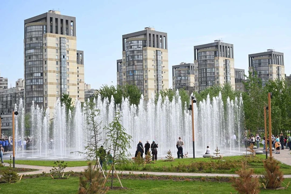 Высота струй достигает до девяти метров. Фото: Александр Гальперин / «Петербургский дневник»