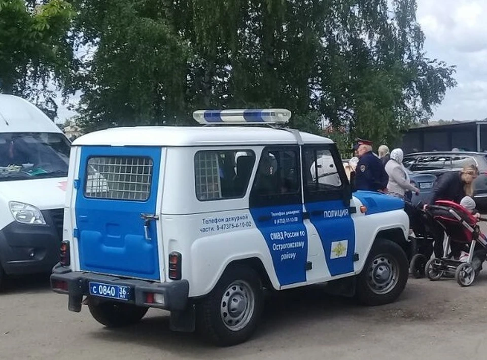 Автоинспекторы призывают водителей не совершать необдуманные маневры и внимательнее реагировать на требования дорожной разметки, знаков и сигналов светофора.