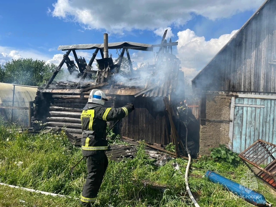 В Калужской области ликвидировали три возгорания