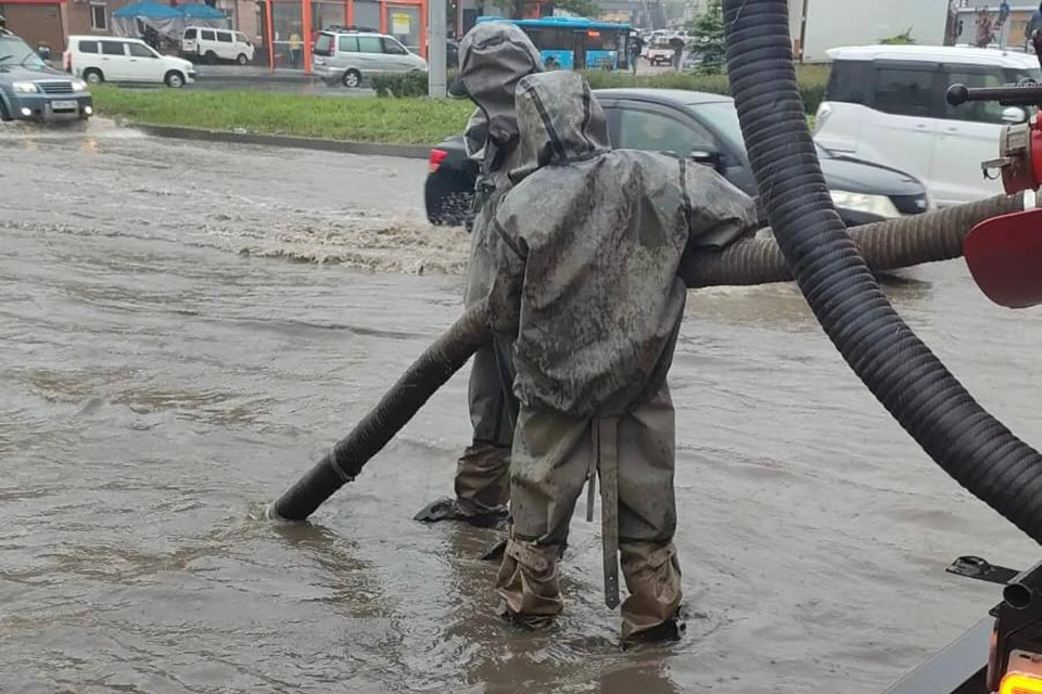 Жителей и гостей города просят быть предельно осторожными.