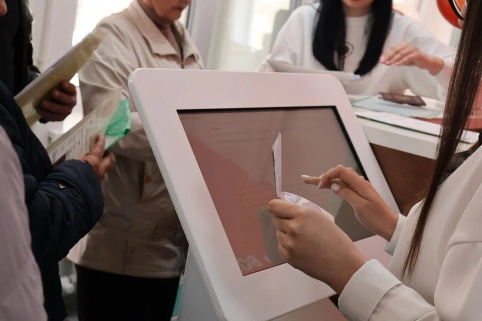 Обновление личных данных поможет предотвратить возможные правовые риски и обеспечит прозрачность всех операций с недвижимостью. Фото: МФЦ ДНР