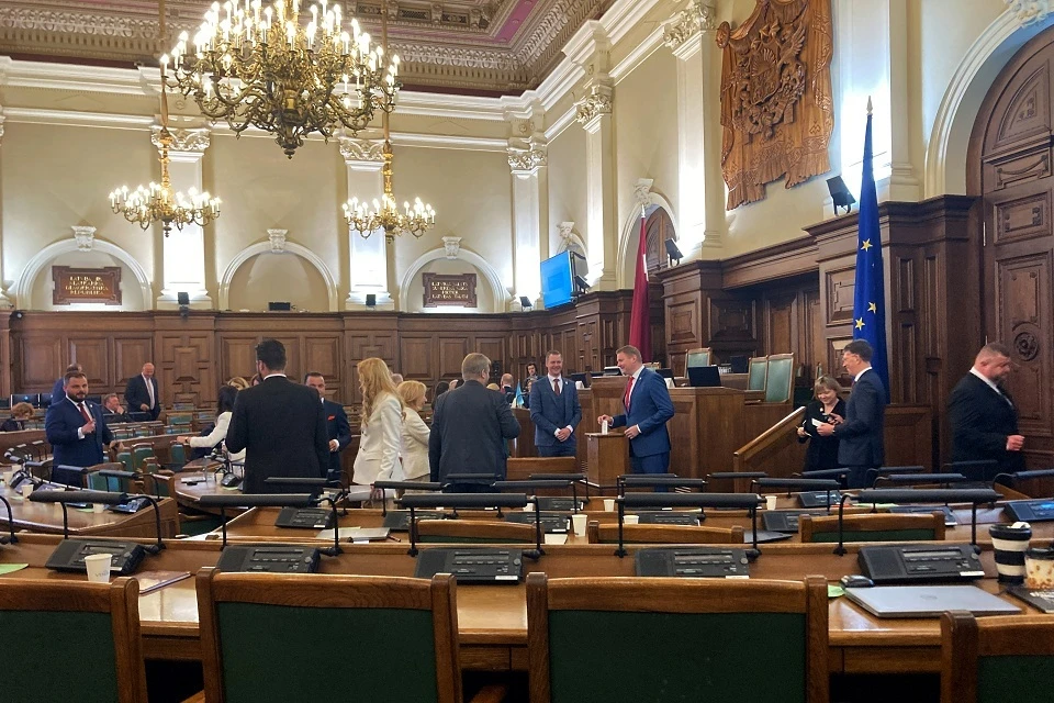 Латвийский депутат может поплатиться за защиту русских: что грозит политику
