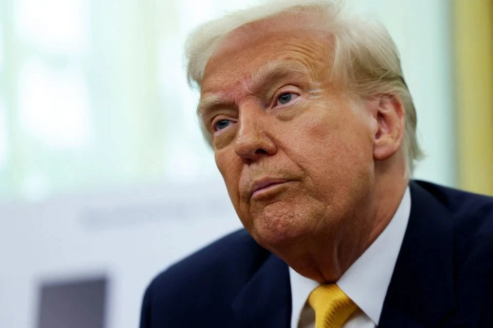 Дональда Трампа уличили в близкой дружбе с фигурантом скандального дела: журналисты раскрыли жуткую связь