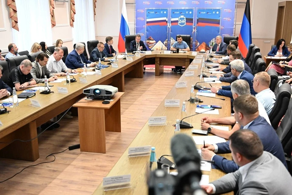 В ДНР прошло первое заседание Конфедерации промышленников и предпринимателей. Фото: ТГ/Волошин