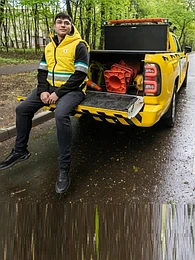 «Я патрулирую Москву и выручаю автомобилистов»: один день из жизни комиссара «Помощи на дорогах»
