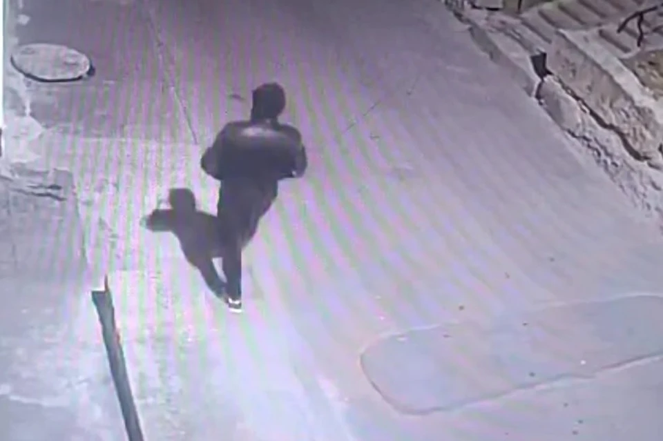 Подозреваемый попал на видео.