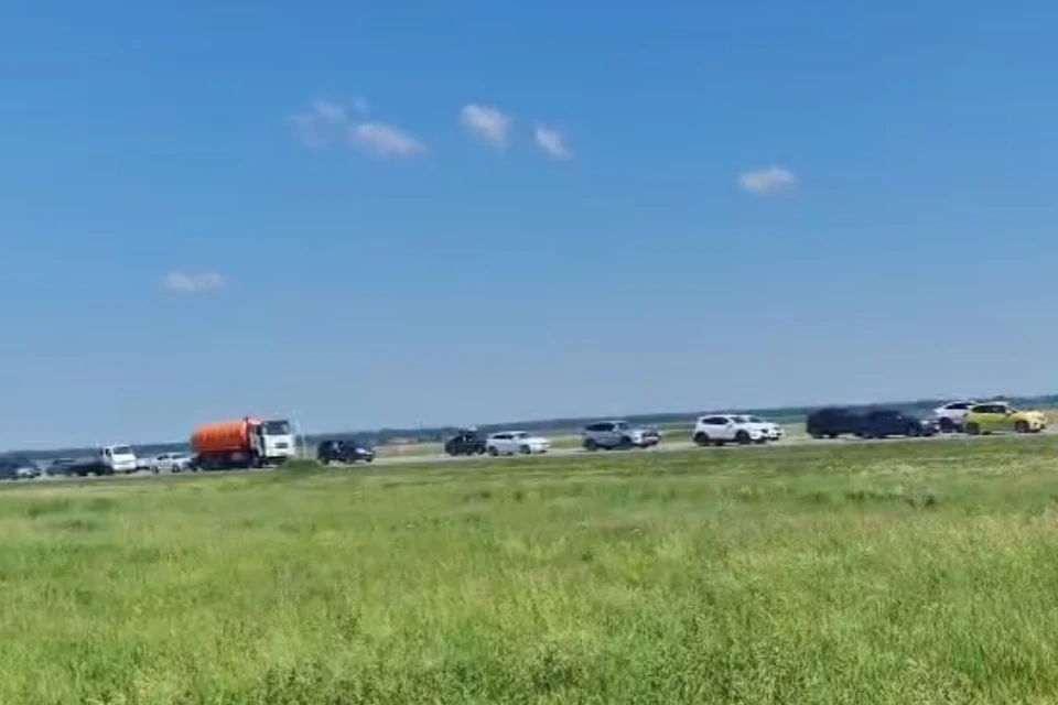Пробка скопилась. Скриншот видео