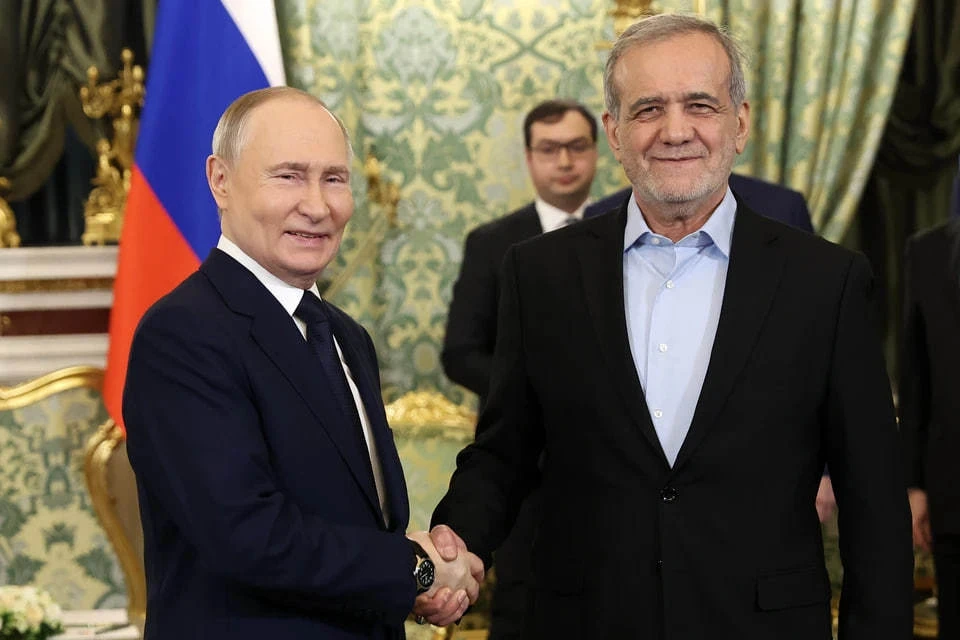 Президент Ирана Пезешкиан поздравил Путина с Днём России. Фото: Валерий Шарифулин/ТАСС
