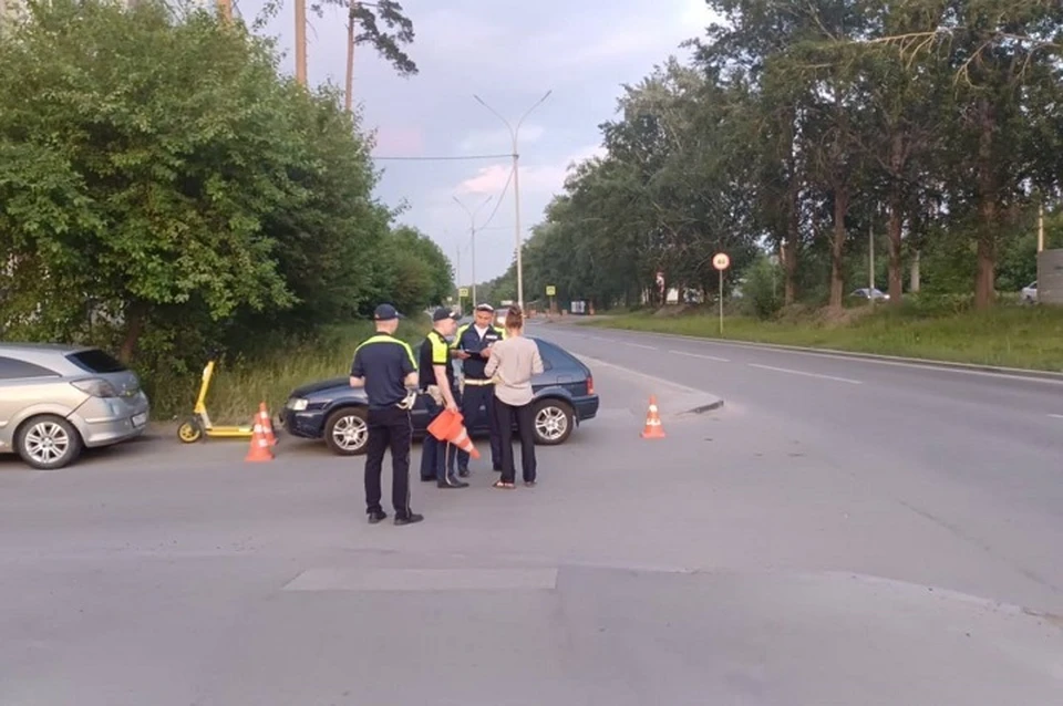 Девочку доставили в больницу. Фото: отделение пропаганды Госавтоинспекции Екатеринбурга