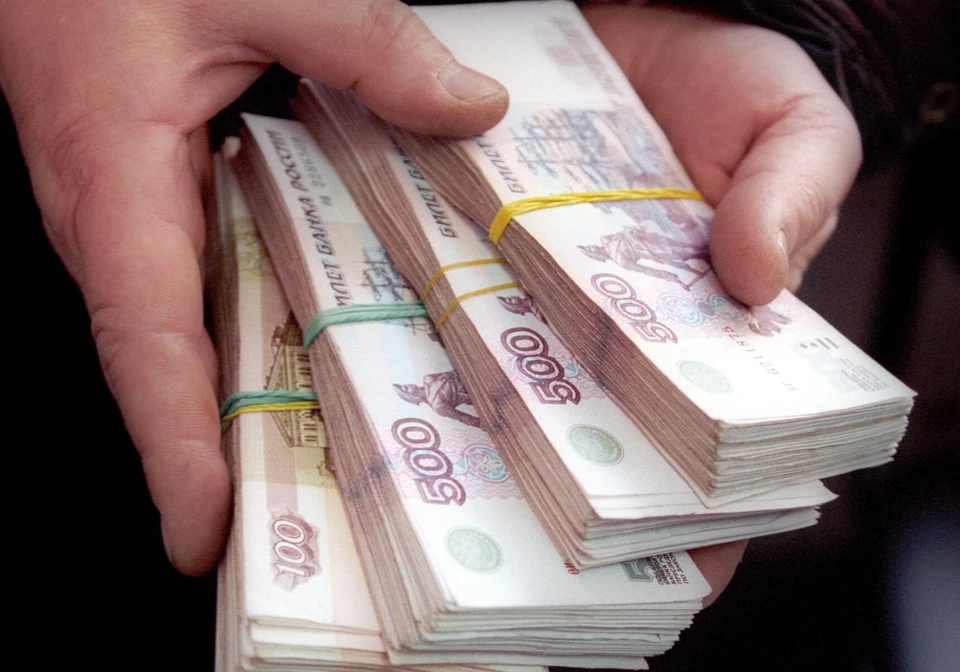 Рубль рулит
