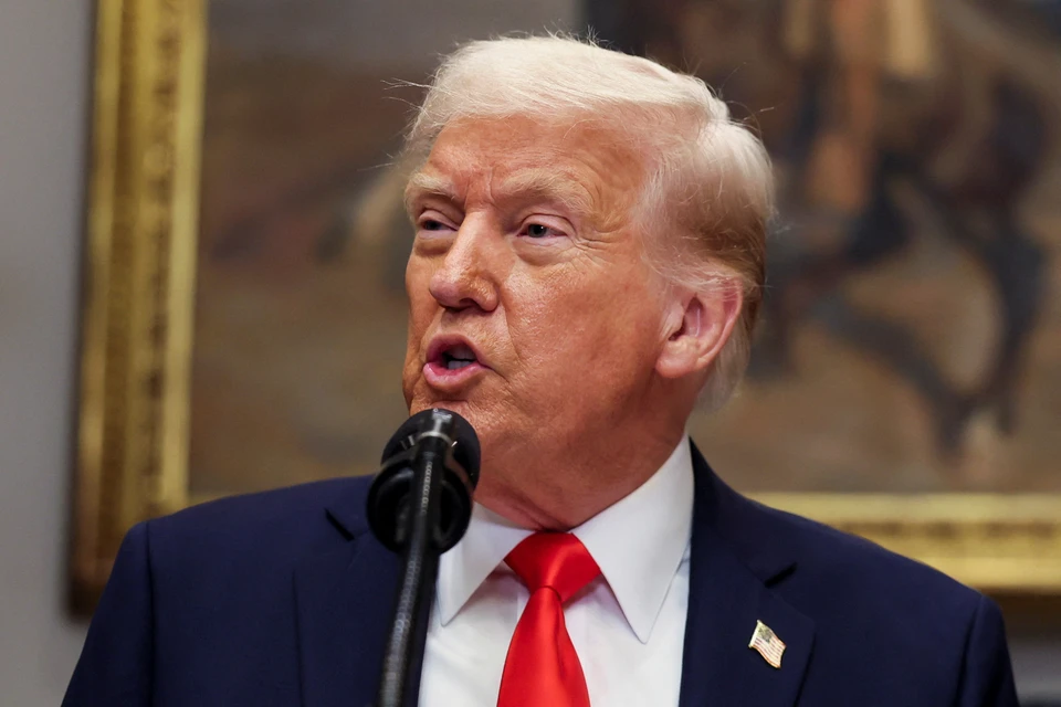 Трамп назвал чокнутым журналиста Такера Карлсона.