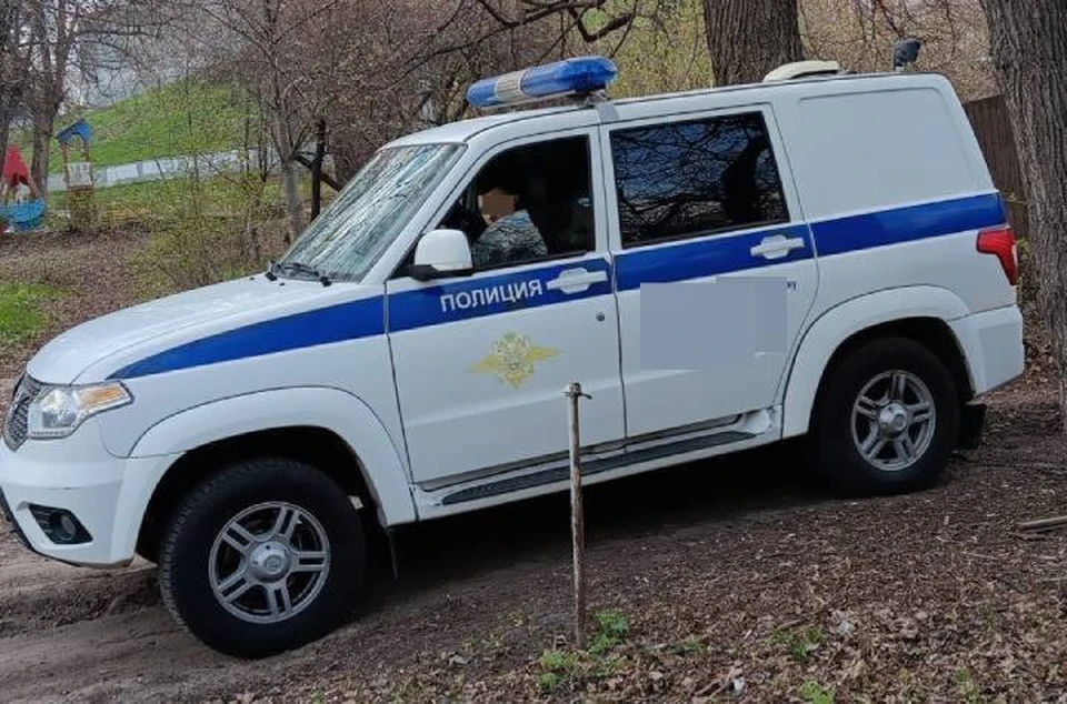 Полицейские ищут преступников, «повесивших» на мать 13-летнего мальчика большой долг.