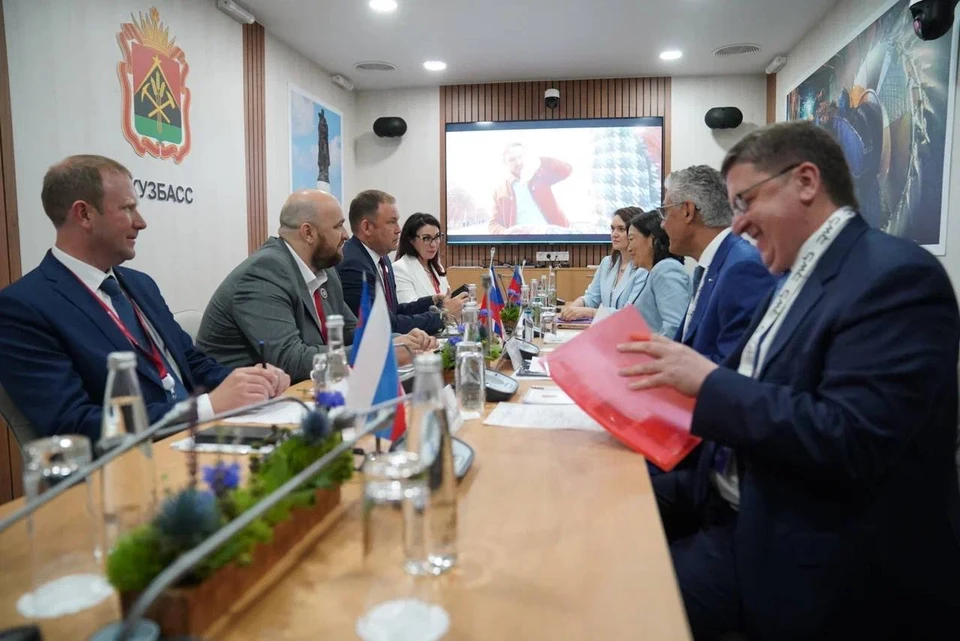 Кузбасс и компания РВБ обсудили сотрудничество на ПМЭФ.