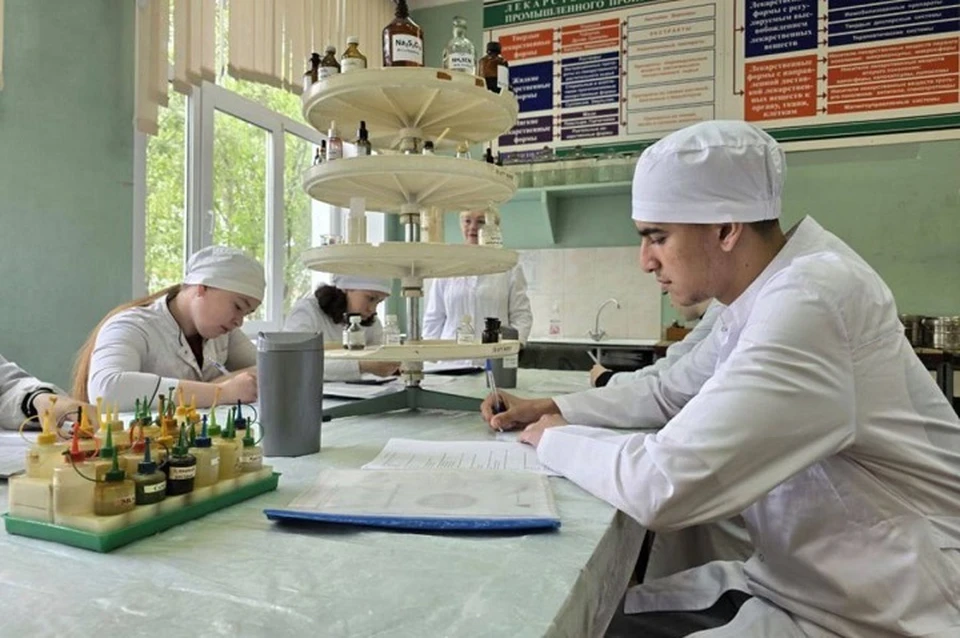 Свердловский областной медколледж ждет 4,5 тысячи абитуриентов. Фото: Департамент информационной политики региона