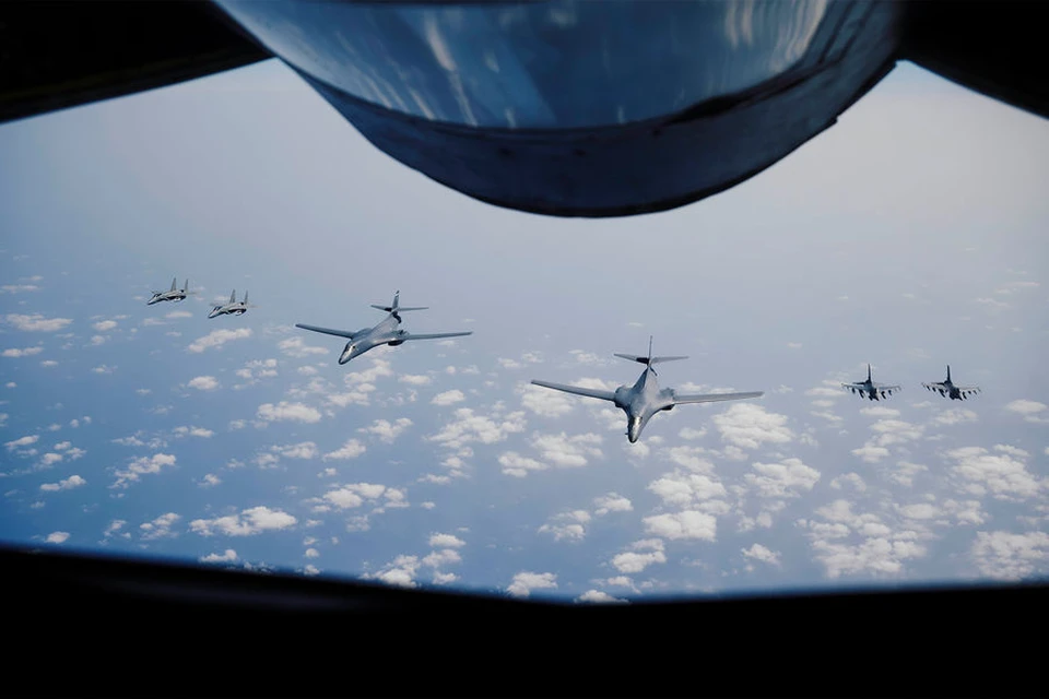 США направили бомбардировщики B-2 в сторону Ближнего Востока
