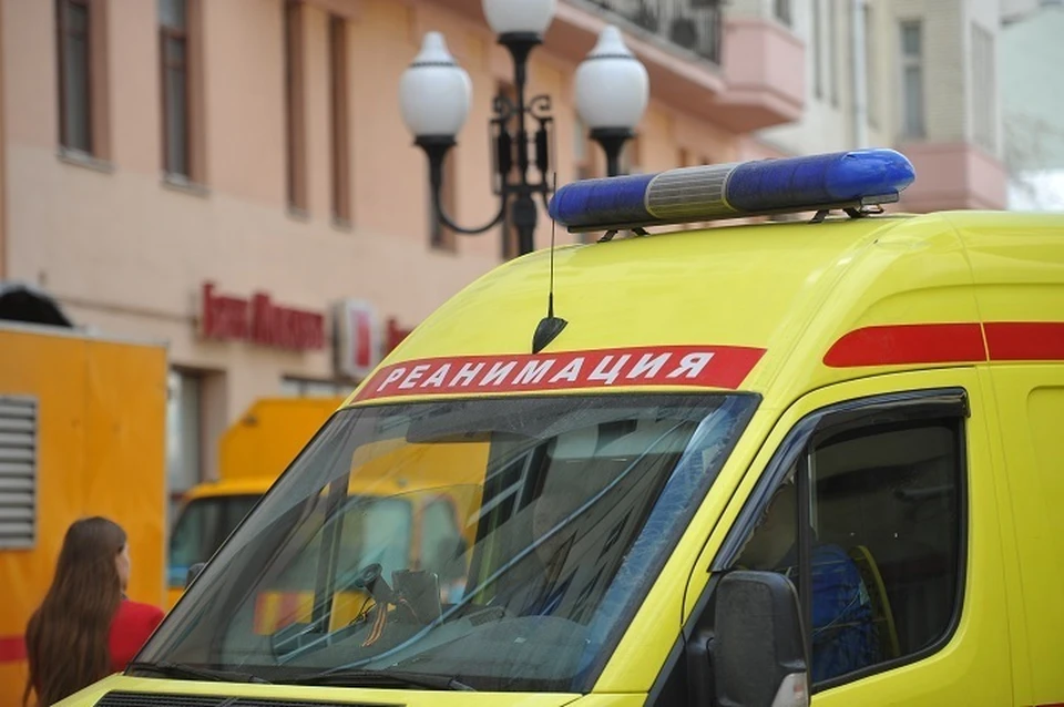 Автобус сбил троих пешеходов в Магадане