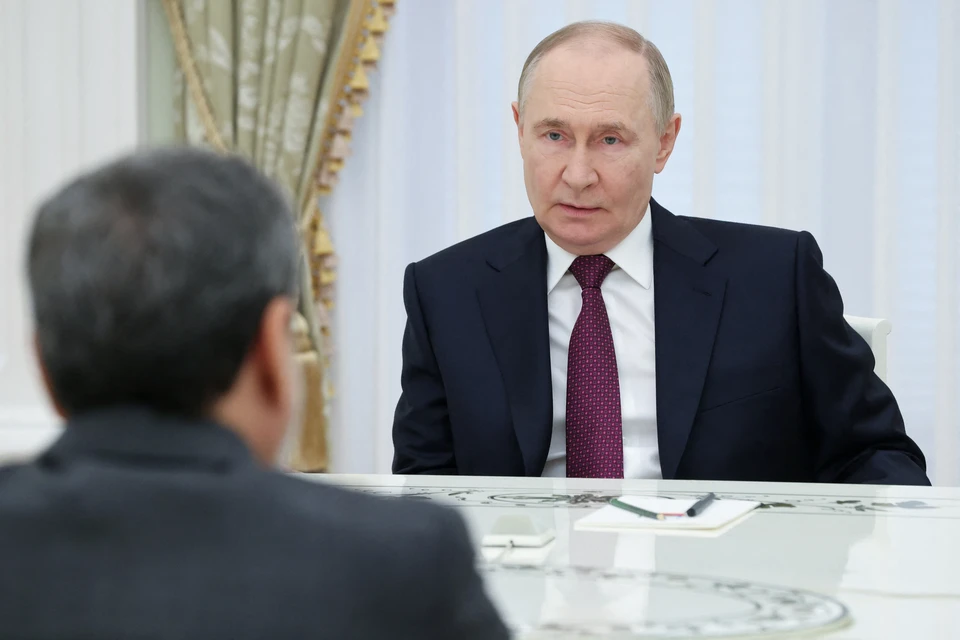Песков: Путину и Аракчи важно было обменяться мнениями в ходе переговоров