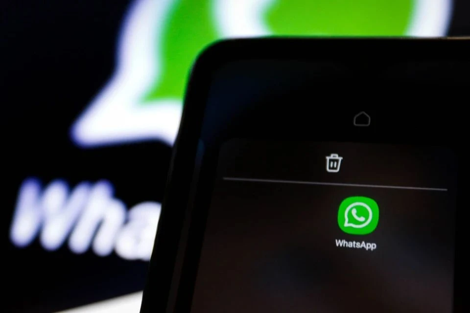 Американским чиновникам запретили прикасаться к WhatsApp*: что случилось