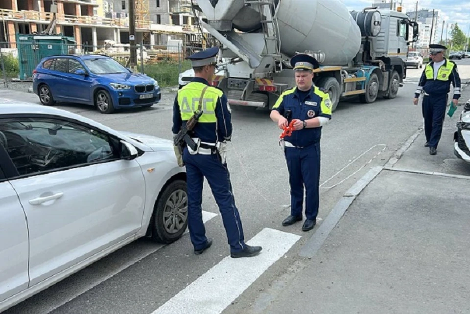 Водитель легковушки отвлекся и сбил пешехода. Фото: Госавтоинспекция Екатеринбурга